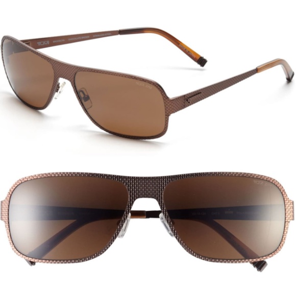 Amazon.com: TUMI - 011 Unisex Polarized Gradient Aviator  Tumi Brooklyn Polarized Sunglasses Zeiss Lenses
